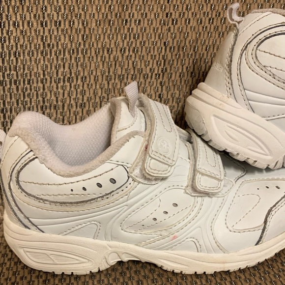Stride rite Cooper Velcro kids white tennis shoes - Picture 5 of 9